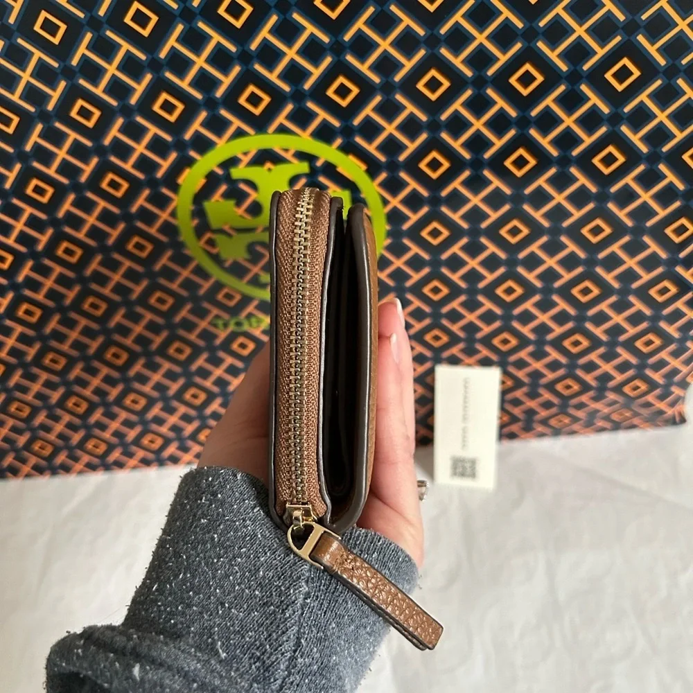 Tory Burch Britten Bifold Wallet Moose Gold Brown Tan